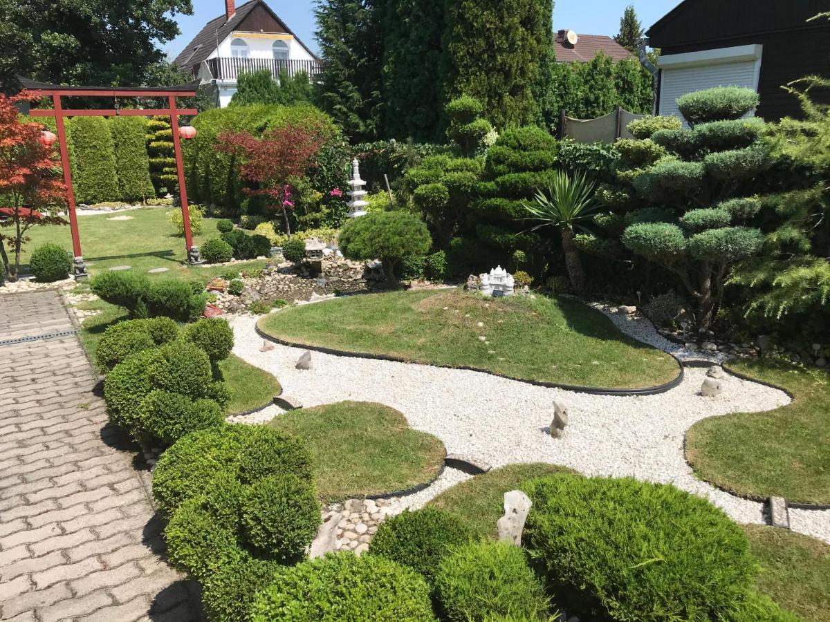 Nyaralo Japankerttel - Apartment With Japanese Garden Balatonmáriafürdő Eksteriør bilde